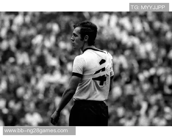 六号球衣的传奇：从贝肯鲍尔到如今的足球巨星们